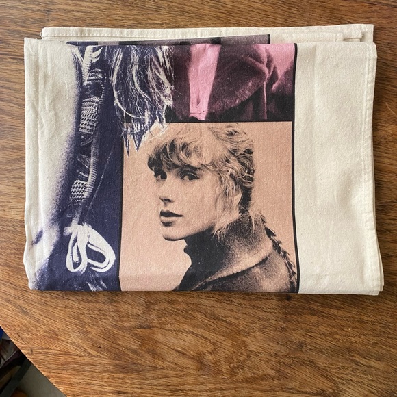 Taylor Swift Other - Taylor Swift Eras Tour Tapestry